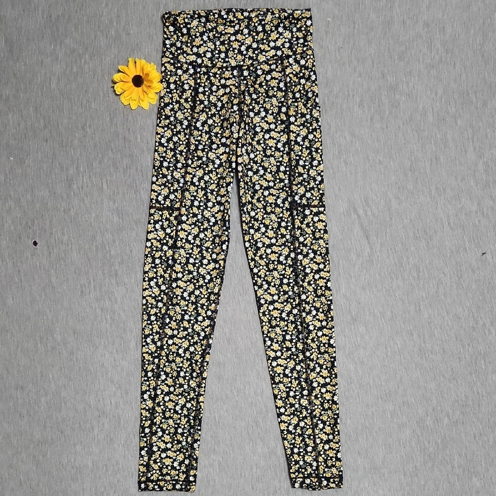 AEROPOSTALE Floral High Rise Crop Yoga Pants Workout Leggings Gym Tights